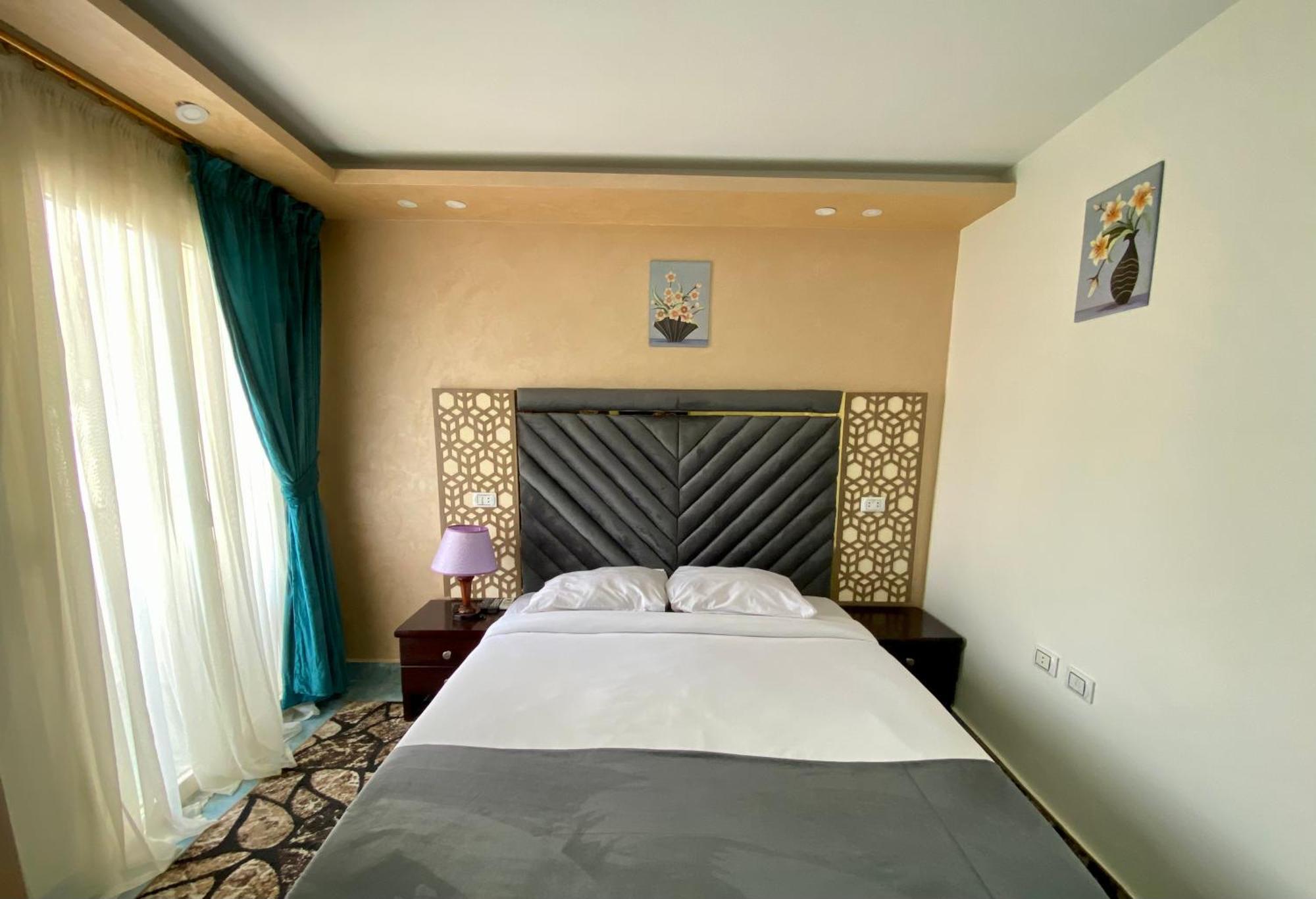 Golden Pyramids Inn Kafret el-Gabal المظهر الخارجي الصورة