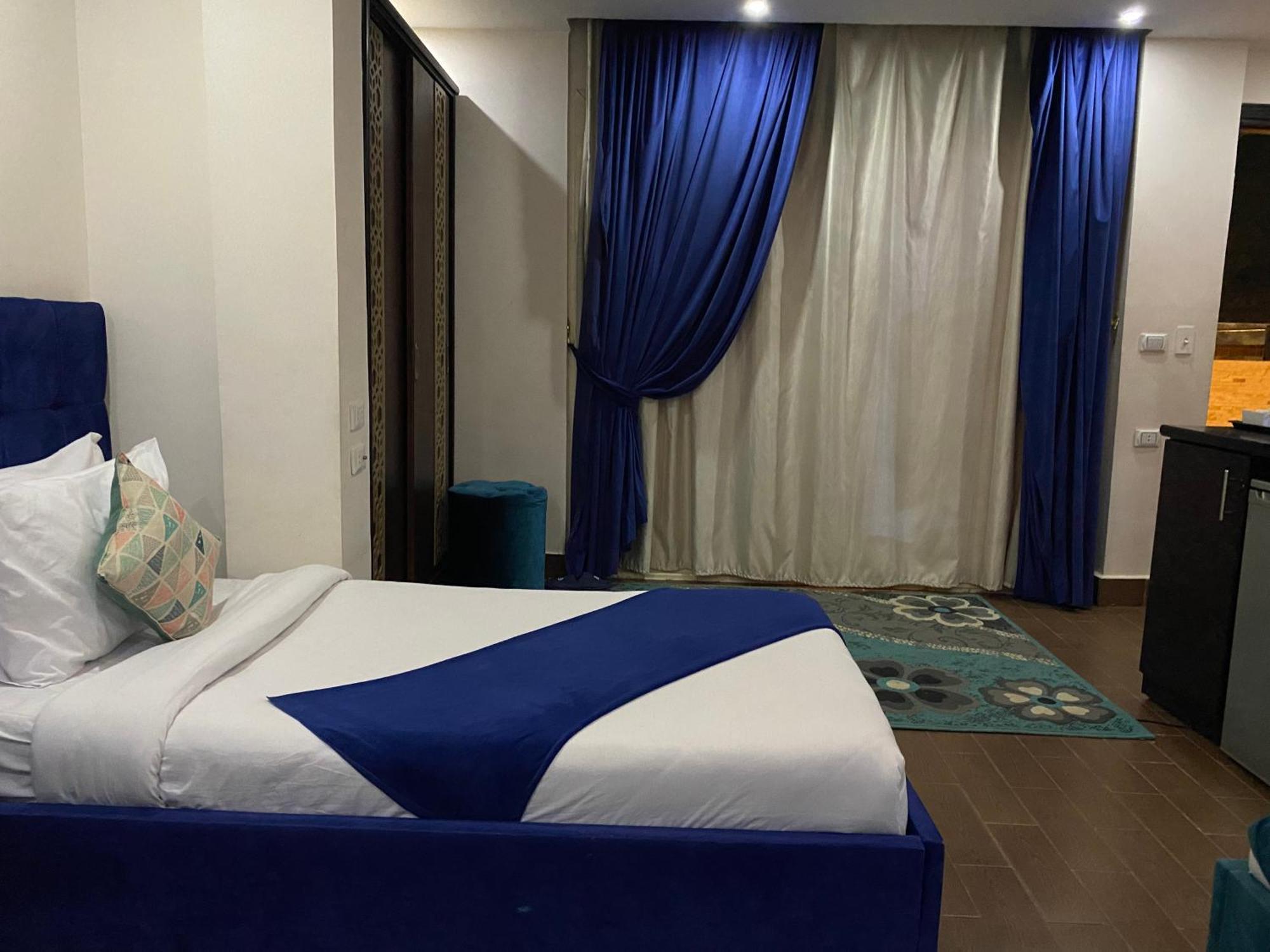 Golden Pyramids Inn Kafret el-Gabal المظهر الخارجي الصورة