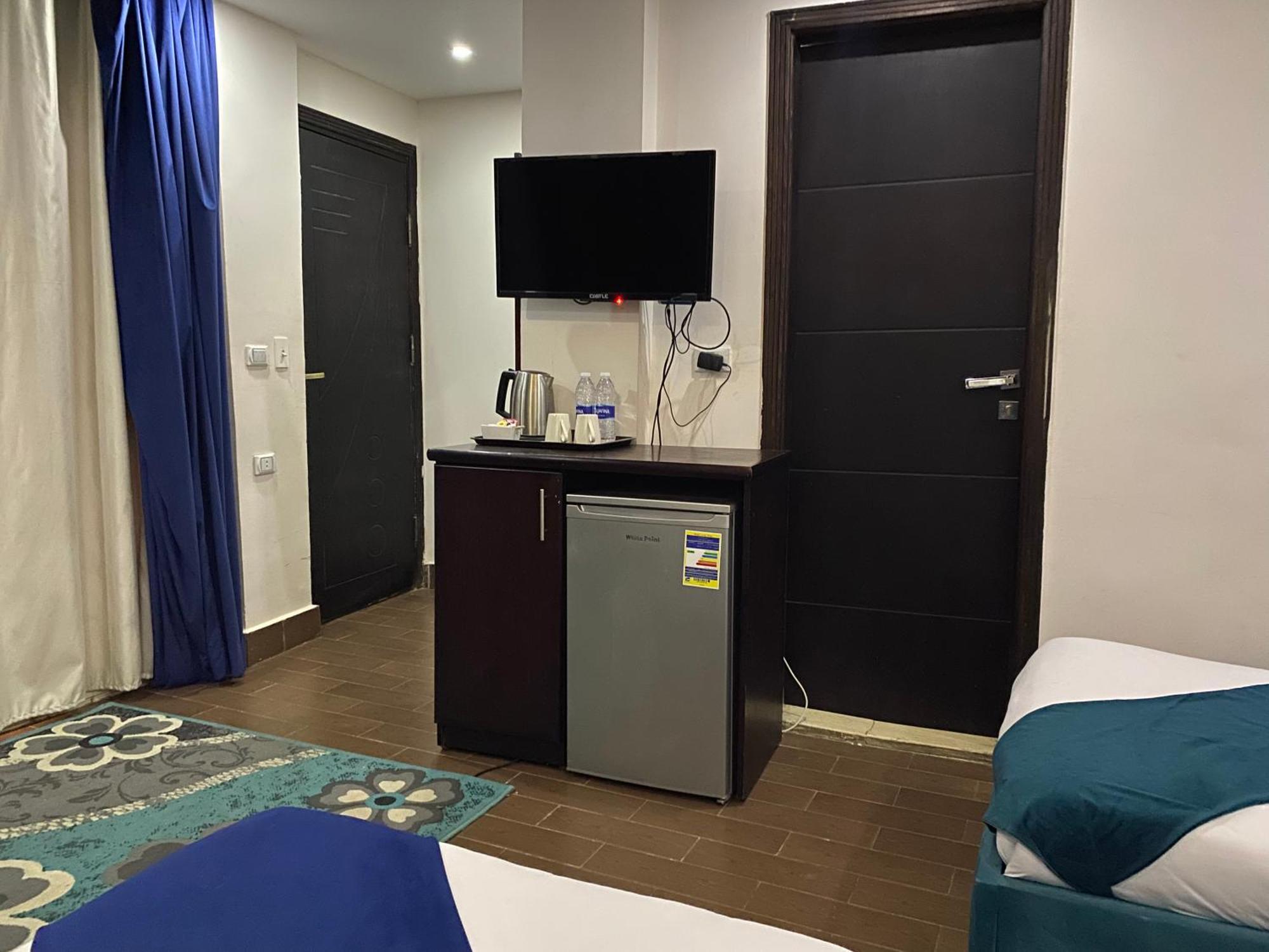 Golden Pyramids Inn Kafret el-Gabal المظهر الخارجي الصورة