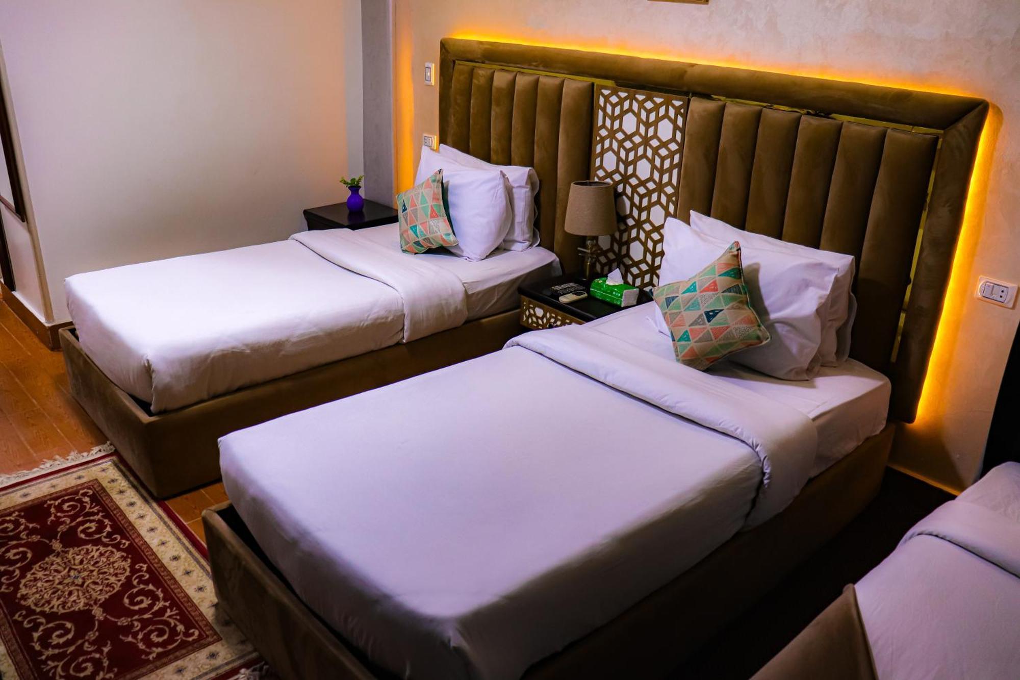 Golden Pyramids Inn Kafret el-Gabal المظهر الخارجي الصورة