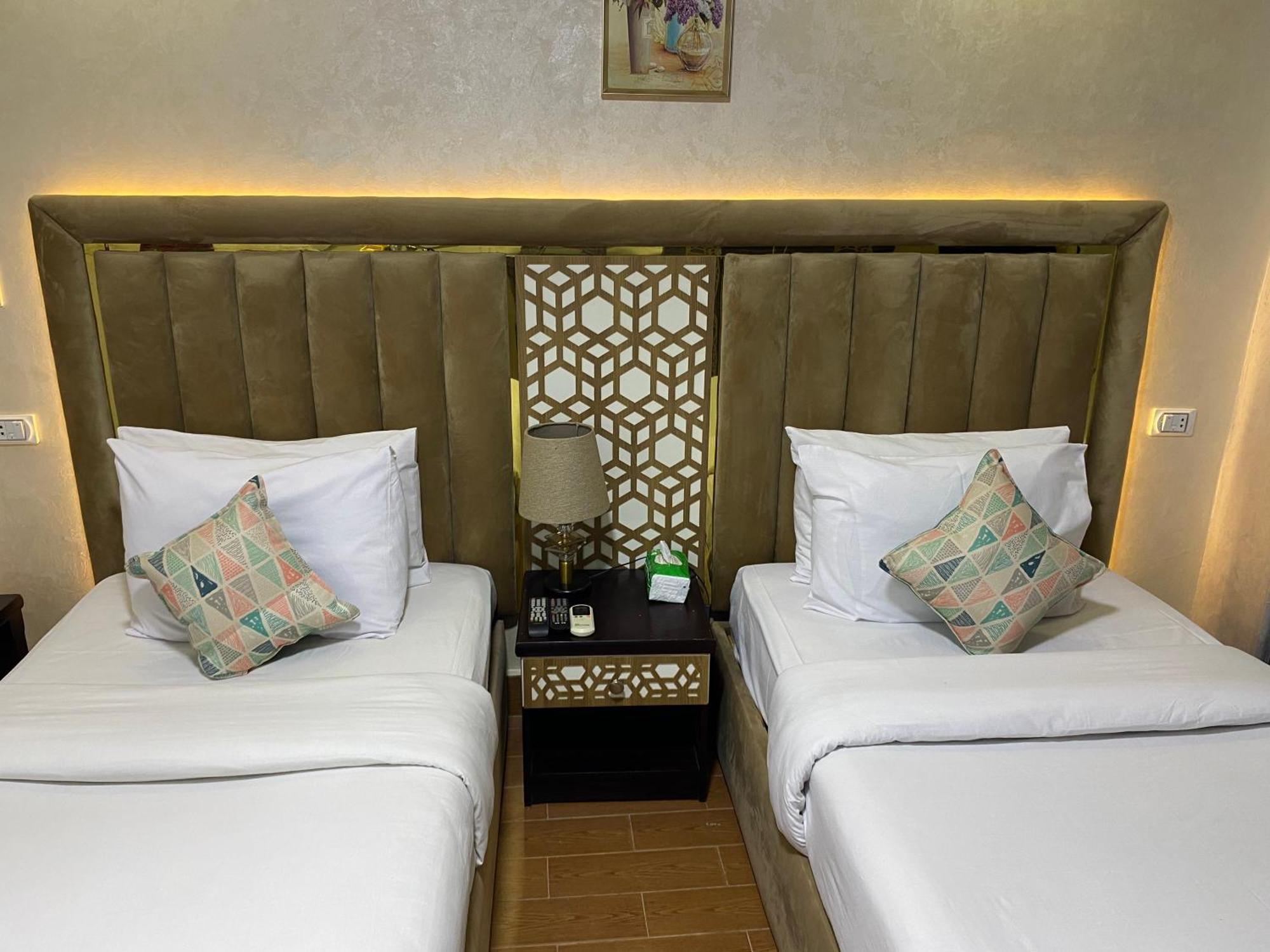 Golden Pyramids Inn Kafret el-Gabal المظهر الخارجي الصورة