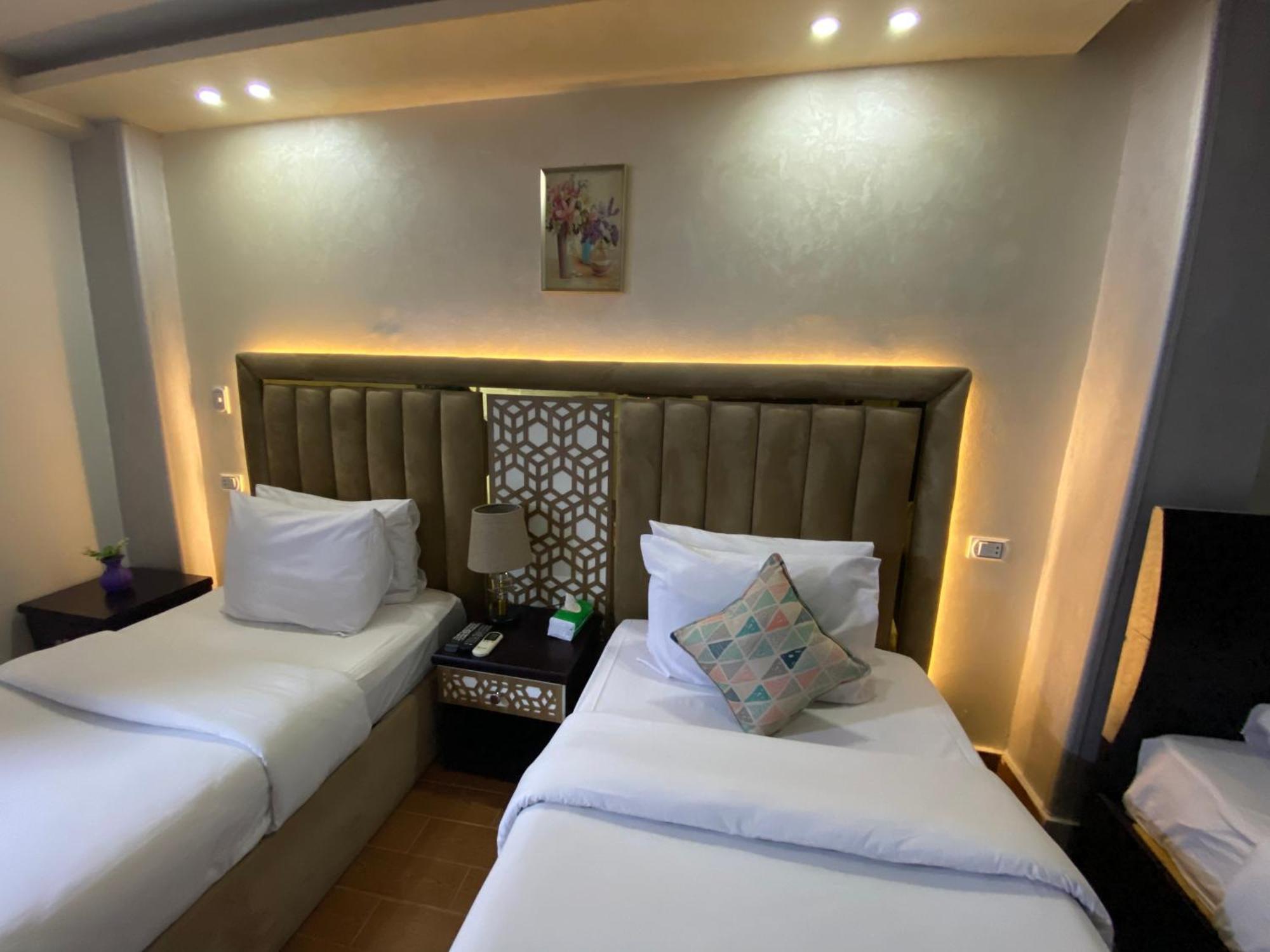 Golden Pyramids Inn Kafret el-Gabal المظهر الخارجي الصورة