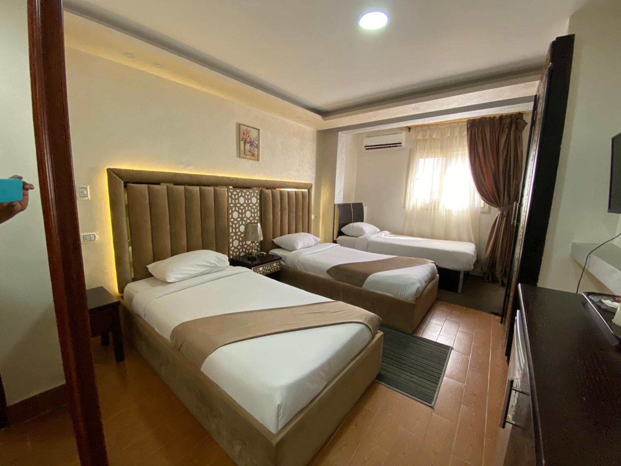 Golden Pyramids Inn Kafret el-Gabal المظهر الخارجي الصورة