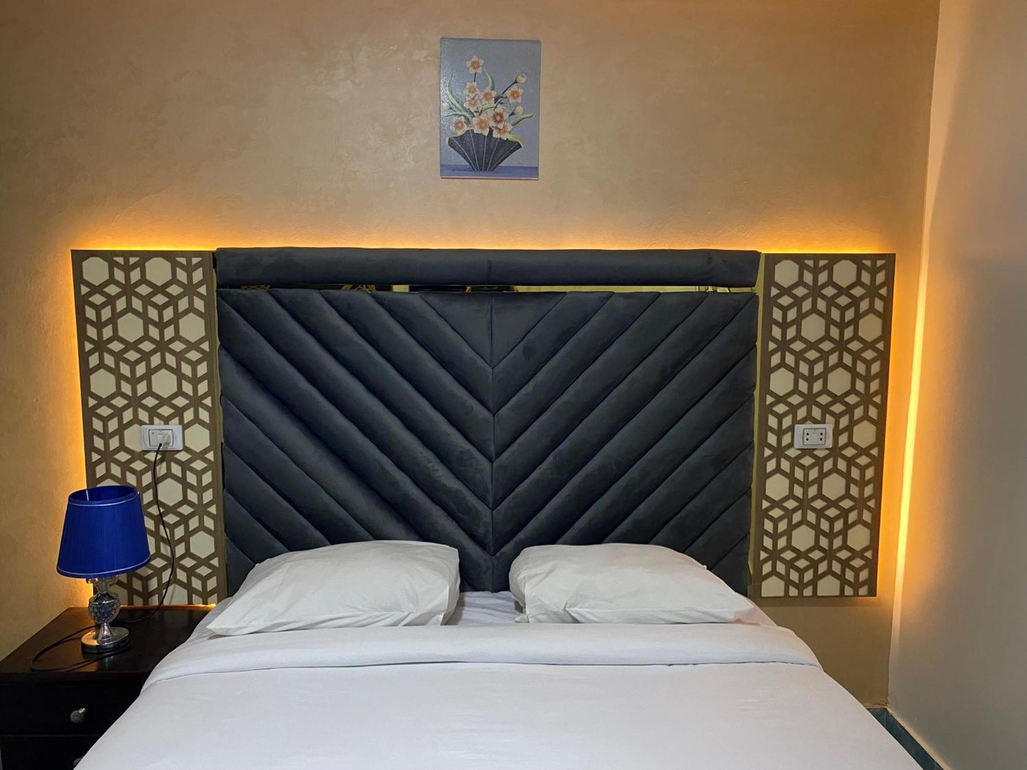 Golden Pyramids Inn Kafret el-Gabal المظهر الخارجي الصورة